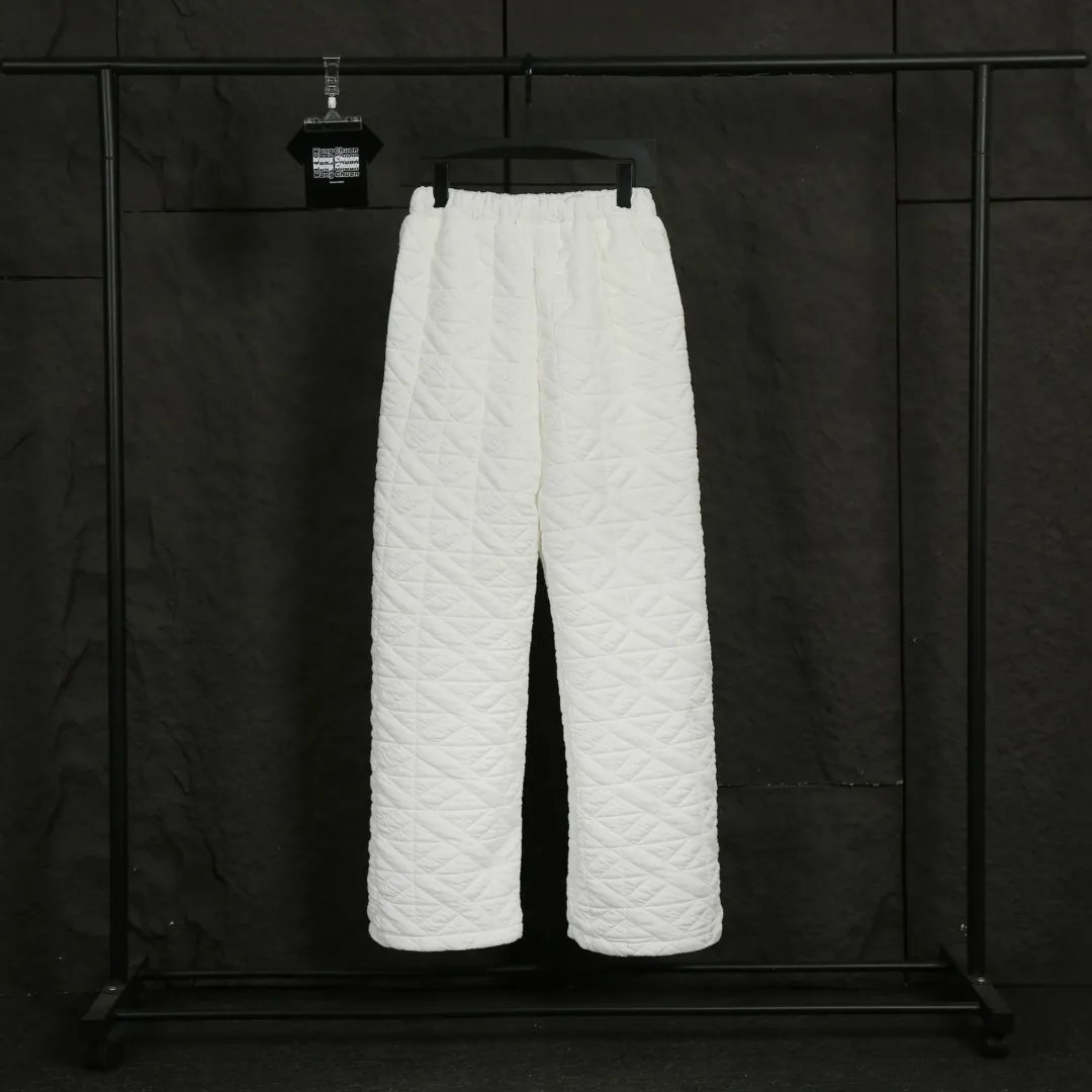 P240 Actual photo [Popular item] Style number: 24384# Color: off-white/hemp gray Size: S to Adjustable elasticated trouser cords at the ankles ✅ - RL Ralph Lauren's hottest style this year. Easy to wear down cotton pants with eyes closed. Classic war horse embroidery LOGO. The texture is full and high-end. A version that you will fall in love with at first sight. Can control any leg shape. Two strings of trouser legs have drawstrings. Can be wide-legged or corseted. Soft and fluffy, level 10 wind-resistant, life-saving pants.
